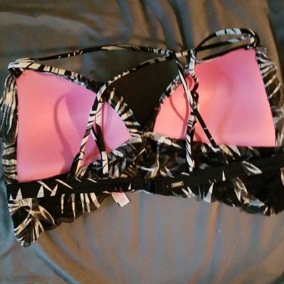 VS PINK Bra - Picture 2 of 3